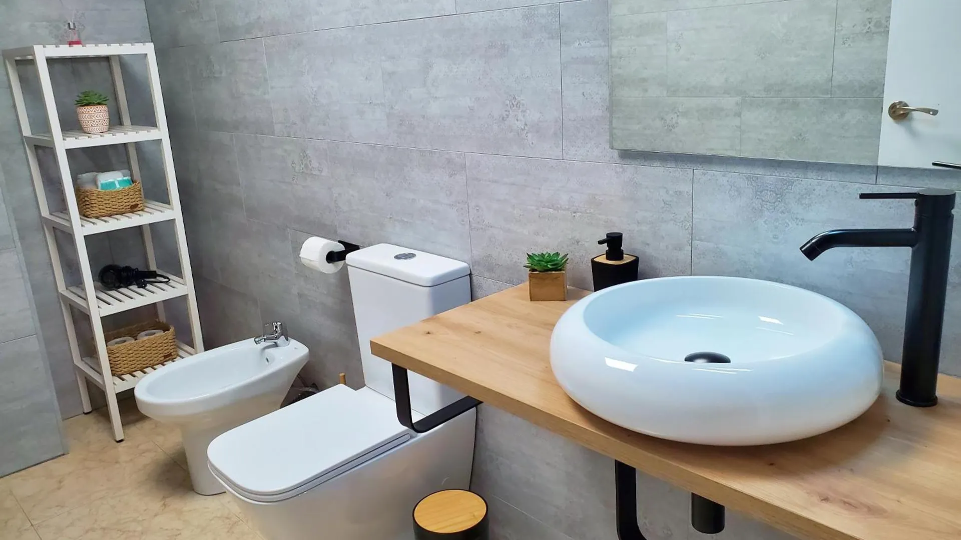 Apartamento Centrico Con Patio Privado Tarragona